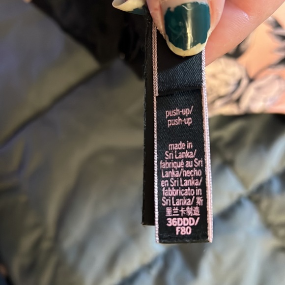 Victoria’s Secret 36 DDD Bra - Picture 8 of 9